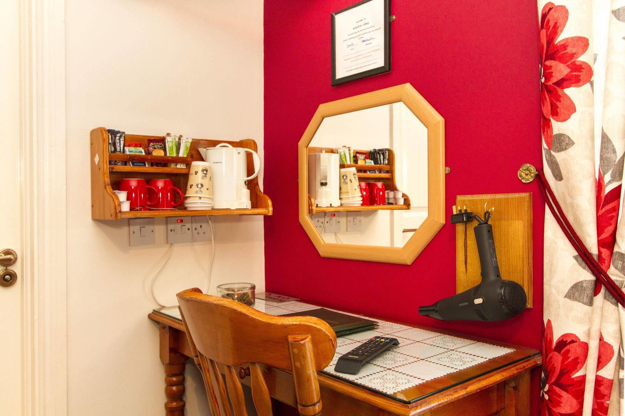 Augusta Lodge Guesthouse Γουέστπορτ Εξωτερικό φωτογραφία